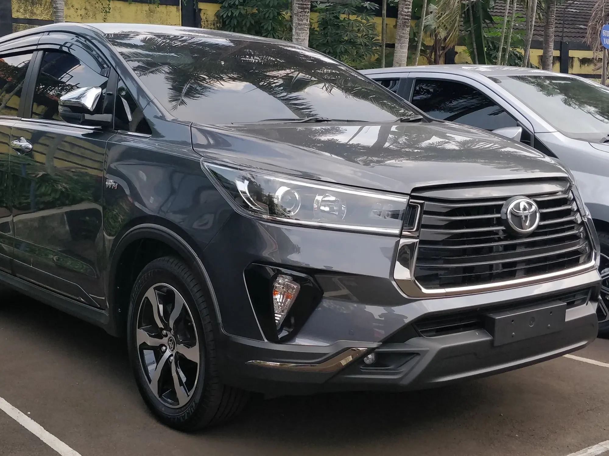 Tips Memilih Rental Mobil yang Tepat untuk Perjalanan Bisnis